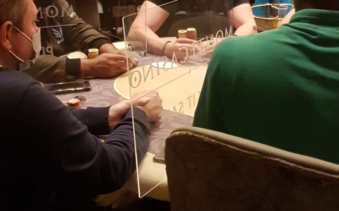 Warrick wins the pot before the Showdown!!!