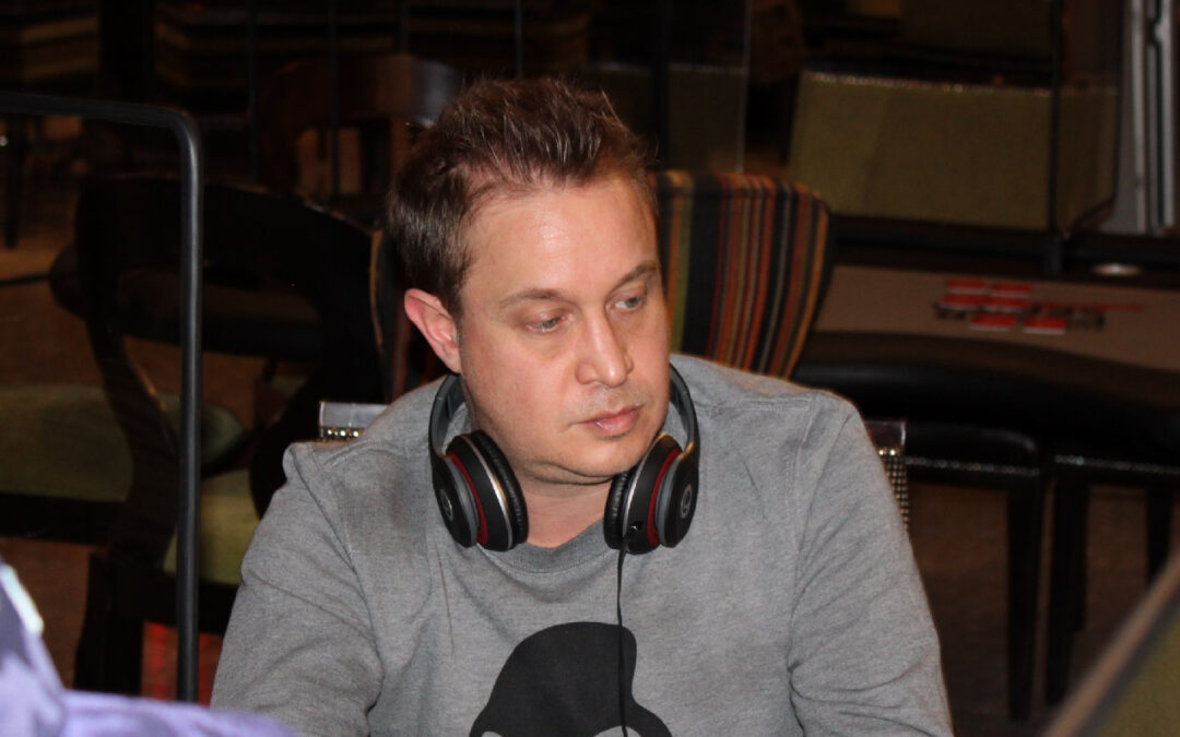 David wins a pot early on Day 3!